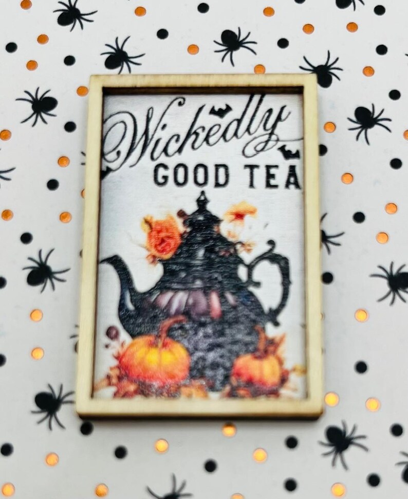 Puppenhaus Halloween Miniaturen: Kuchen, Latte, Terrarium Requisiten White Frame