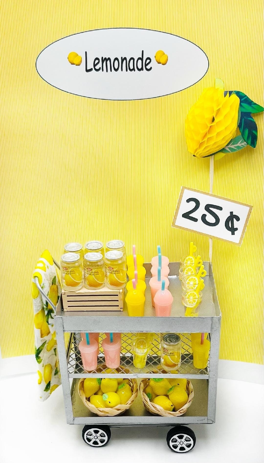 Miniature Lemonade Stand Pretend Vendor Cart Kiosk for Dolls Miniature