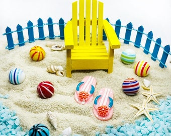 Sedia Adirondack in legno in miniatura: diorama da spiaggia con giardino delle fate