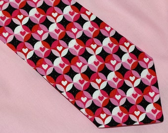 Heart Tie, Men's Valentine's Tie, Valentine's Tie, Pink Tie, Red Tie, Pink and Red Tie, 'Puckered in Pink'