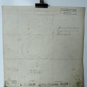 Desenho original de um mestre linotipo recuperado da fundição de linotipos em Manchester, Inglaterra. Letra d minúscula Cheltenham Wide.