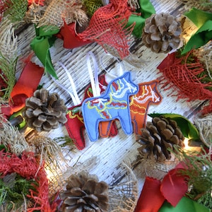 Dala Horse Felt Ornament, Embroidered, Scandinavian gift, Orange or Blue, Christmas Ornament, Folk Art, Single or 3 pack