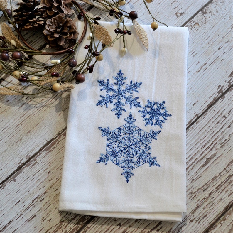 Lace Snowflake Embroidered Tea Towel, Embroidered 30x30 Floursack Towel, winter home decor, kitchen towel, seasonal towel, pretty snowflakes image 7