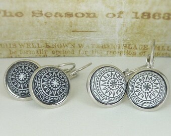 Mosaic Cabochon earrings silver / SELECTION: black or grey / vintage earrings