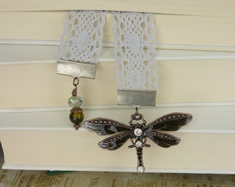 Bookmark *Dragonfly* as a gift nature lovers and Bookworms