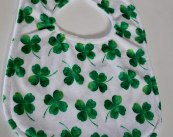 White//Green Shamrock Applique Bandana Bib