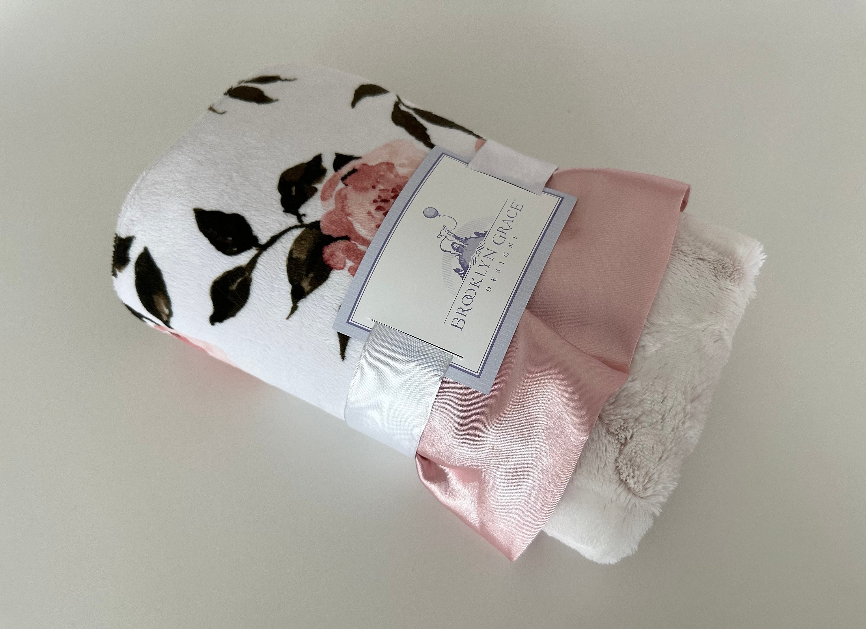 Pink baby blanket with flowers hotsell