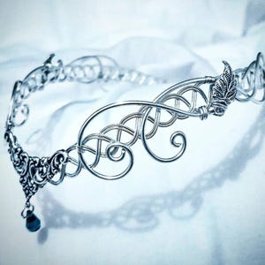 Circlet bridal headpiece, emerald wedding tiara, Silver elven forehead crown, fairy leaf diadem