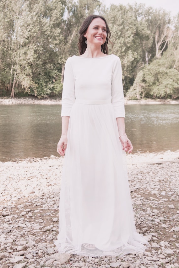 chinese dress ladies Modes 3/4 Sleeve Wedding Dresses Ivory Lace Top Beach Wedding Dresses AWD1086 Modes 3/4 Sleeve Wedding Dresses Ivory Lace Top Beach Wedding Dresses main image 0
