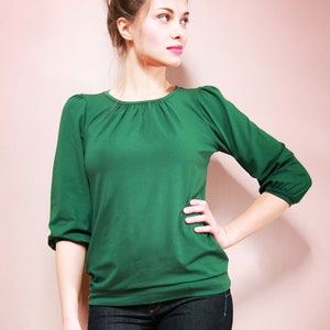 Top ESTELLE with 3/4 sleeves in bottle green image 3