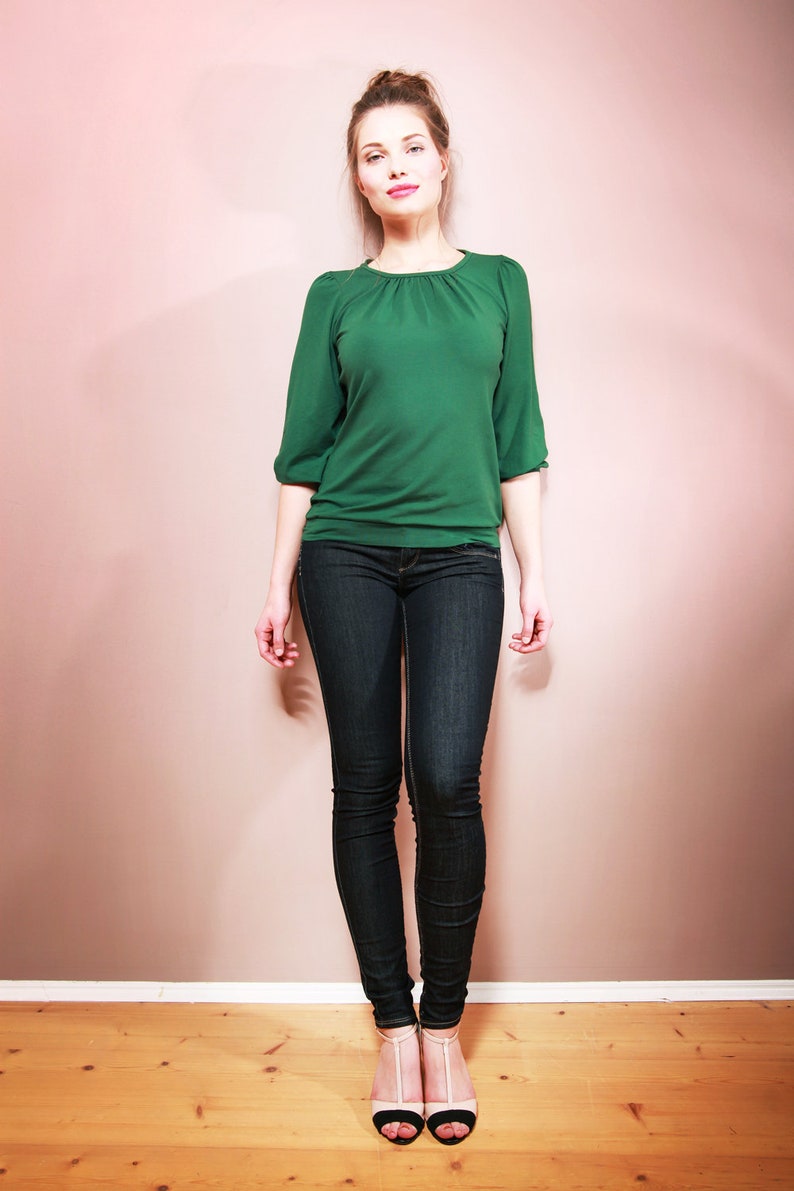 Top ESTELLE with 3/4 sleeves in bottle green image 2