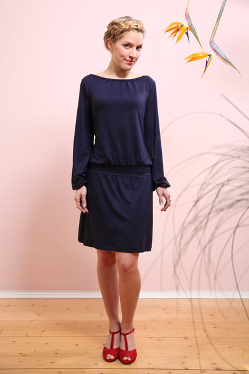 Dress VALERIA with long sleeves in navy blue image 2