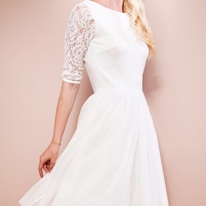 Hochzeitskleid Standesamt mit Tüllrock kurz 3/4-Ärmeln aus Spitze und Rückenausschnitt Maßanfertigung EMILIA Bild 6