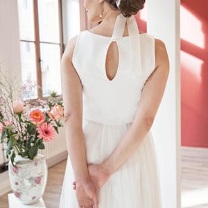 Midi Brautkleid mit Punke Tüllrock , schlichtes Hochzeitskleid nach Maß, elegantes Standesamt Kleid JUNO