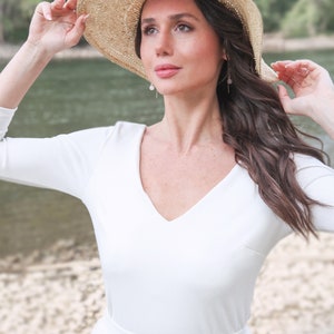 Eenvoudige bruidstop met V-hals en 3/4 mouwen trouwjurk tweedelig SOPHIA