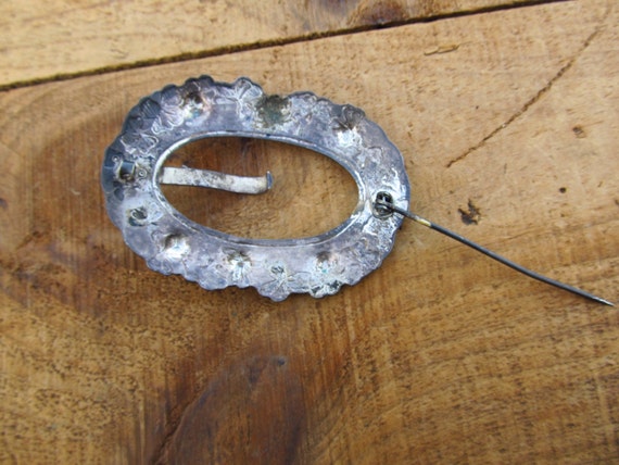 Vintage Metal Sash Buckle Pin - Silver Metal Sham… - image 3
