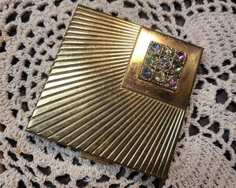 Vintage 1950's Art Deco Volupte Make Up Compact Mirror Gold Tone Made In USA Powerder and Puff