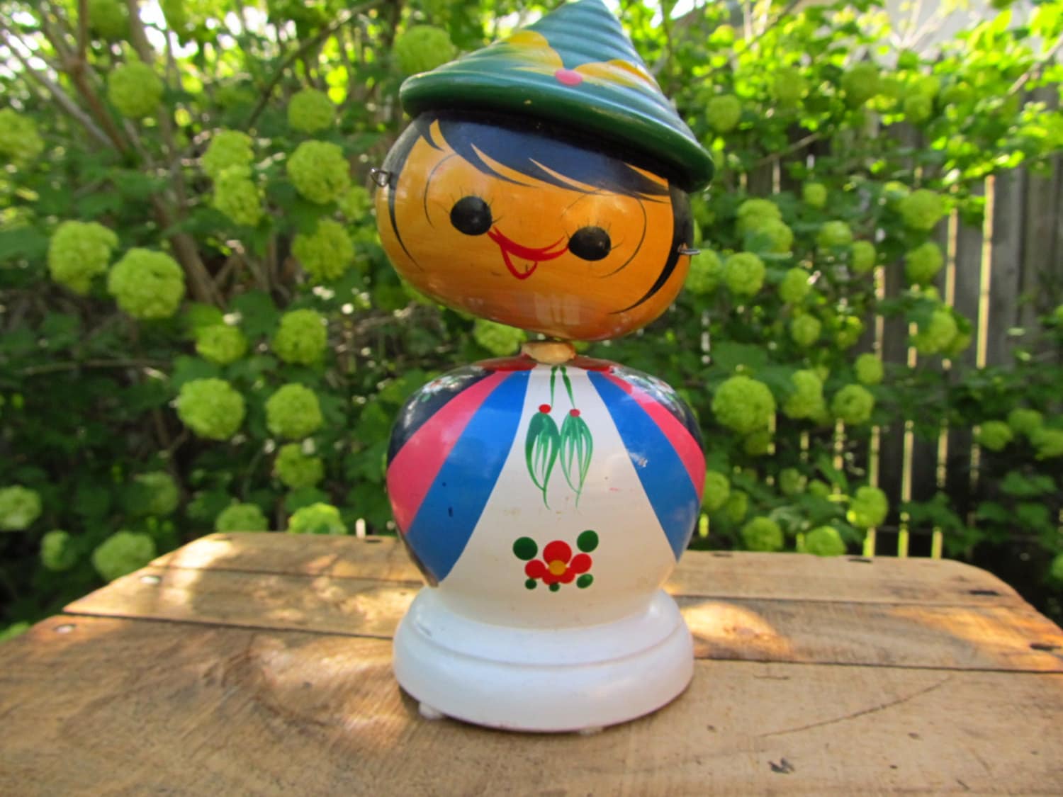 Vintage Kokeshi Doll - Hand-painted Wooden Bobble Head Folk  display picture 1