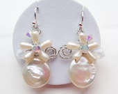Coin pearl earring , white pearl earring , flat pearl earring , baroque pearl earring , wedding jewellery , bridal earrings , white earring