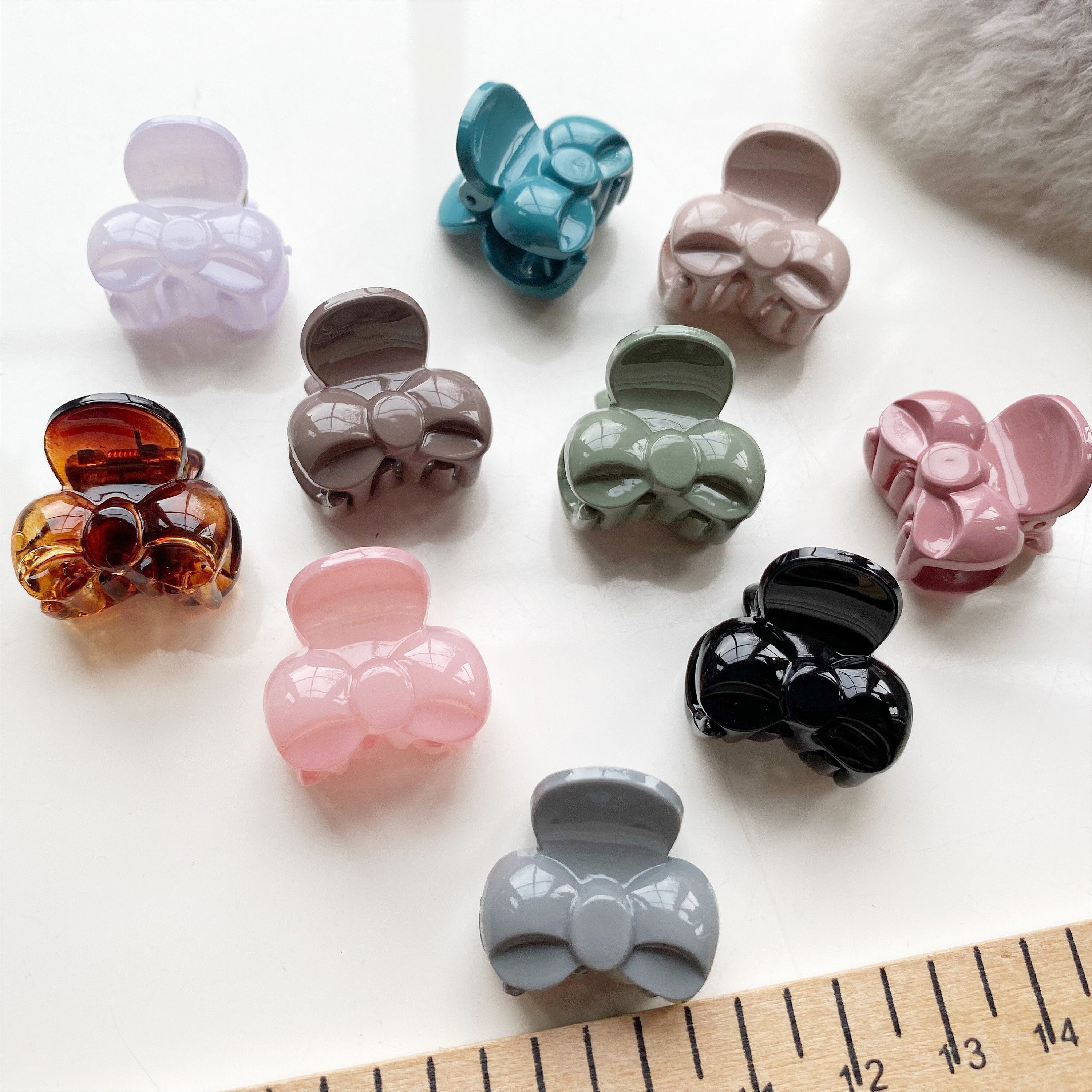 10-pack of solid color sweet children's small clips for girls