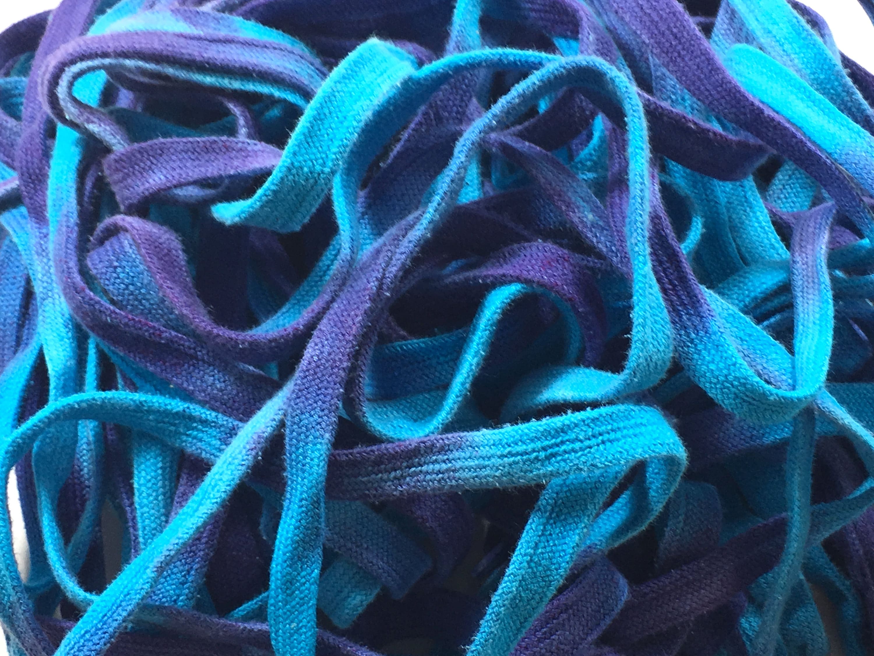 dye shoelaces