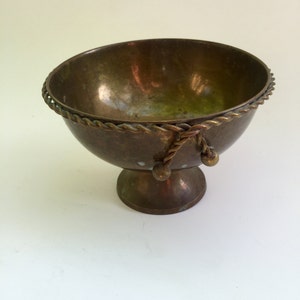 Brass Pedestal Bowl with Twisted Rope Ball Tassel Rim