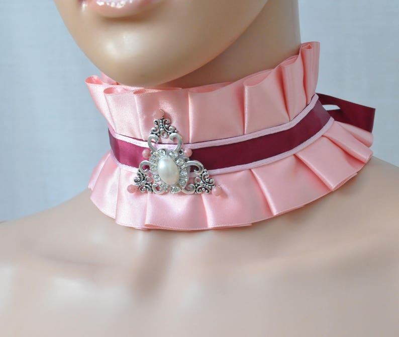 Lolita choker VICTORIAN pink choker ROMANTIC pink COLLAR pastel gothic choker Pink elegent satin necklace pink burgundy kawaii collar