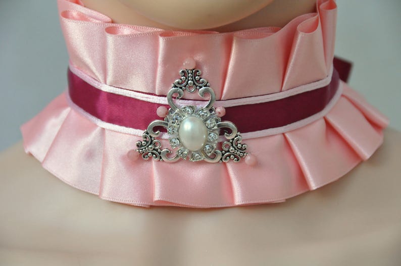 Lolita choker VICTORIAN pink choker ROMANTIC pink COLLAR pastel gothic choker Pink elegent satin necklace pink burgundy kawaii collar