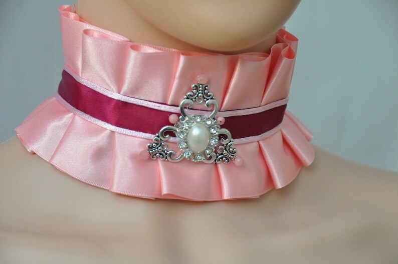 Lolita choker VICTORIAN pink choker ROMANTIC pink COLLAR pastel gothic choker Pink elegent satin necklace pink burgundy kawaii collar