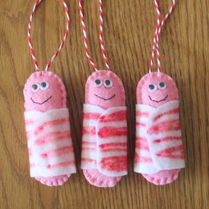 Handmade Felt Pig in Blanket Decoration,Felt Christmas Tree Decorations,Handmade Pigs in a Blanket Decoration,Felt Christmas Pigs in Blanket