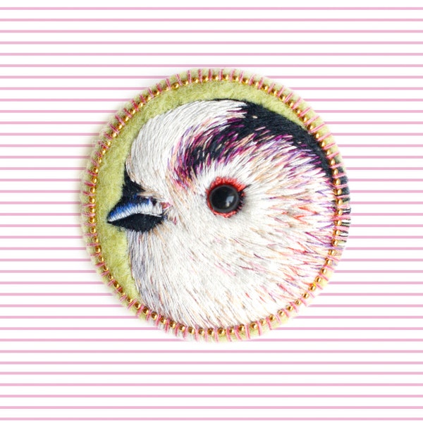 Bird . brooch . handmade . felt . needle felted . embroidery . animal