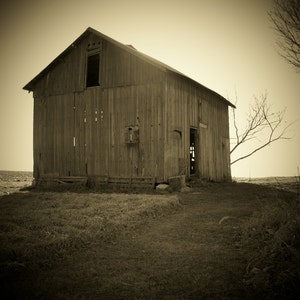 Photography Digital File -&quot;Old Barn&quot;
