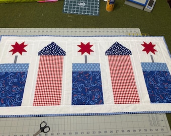 4th of July Firework Frenzy Table Runner