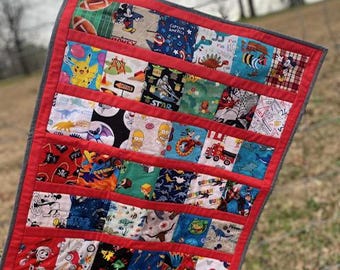 Quilted Toddler/Boy I Spy Tummy Time Quilt.