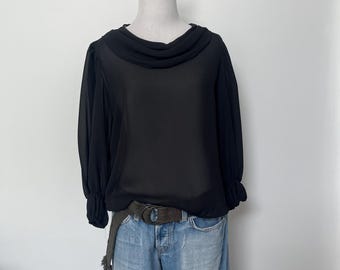 vintage noire en mousseline de soie | Haut à col bénitier fabriqué aux États-Unis, petite | Chemise de nuit transparente pour rendez-vous avec manches ballon | Style minimaliste des années 90