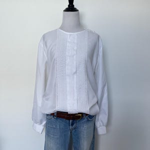 Vintage 80’s Pin Tuck and Lace Blouse (size small-medium)