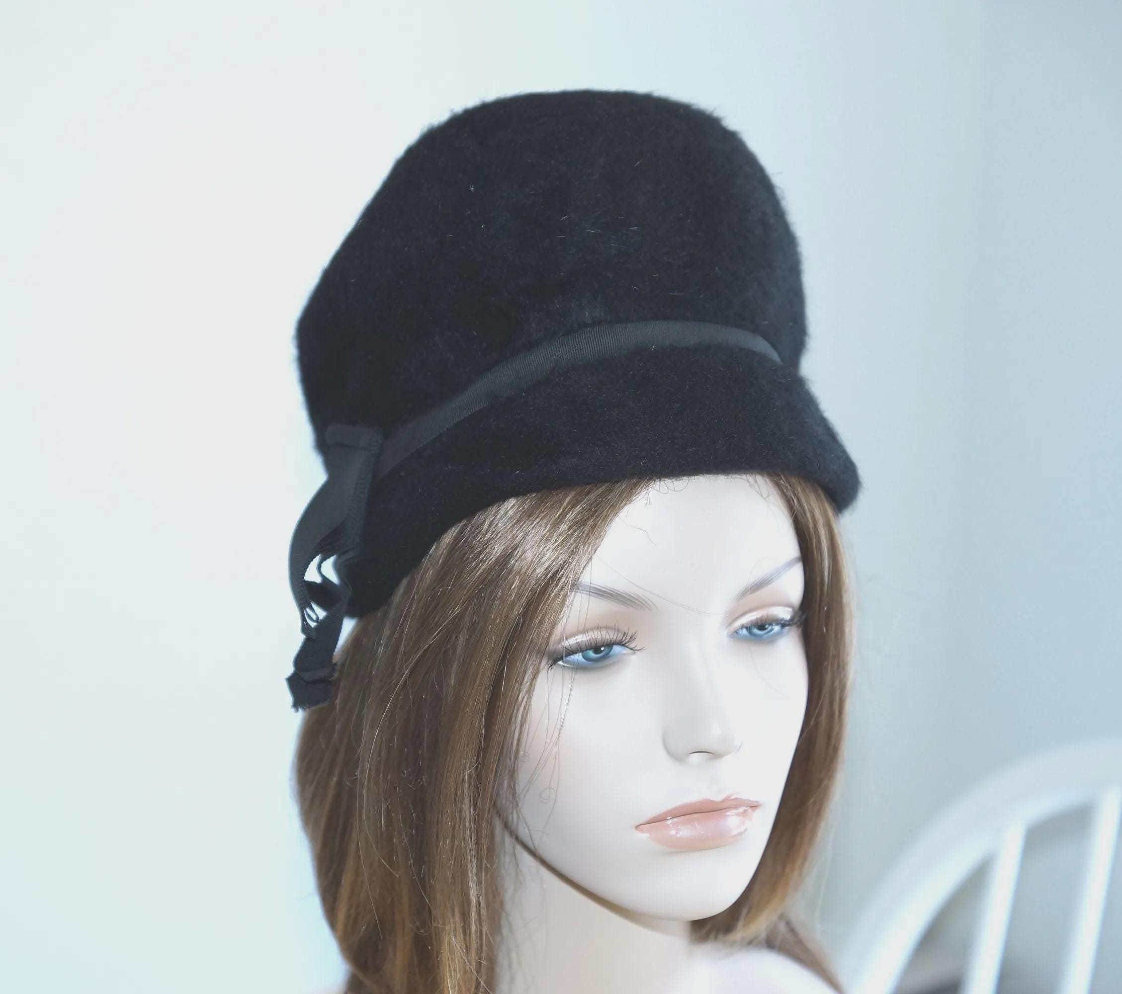 black vintage fur felt cloche hat deluxe merrimac‎ 14 flapper goth Feather Cloche Black Vintage Hats for Women for sale | eBay main image 3