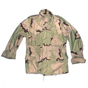 Size Small Regular Vintage U.S. Military Desert Camouflage Cold Weather Field Coat Class 4 with LINER, US Army Camo Jacket OLA100-89-C-0436