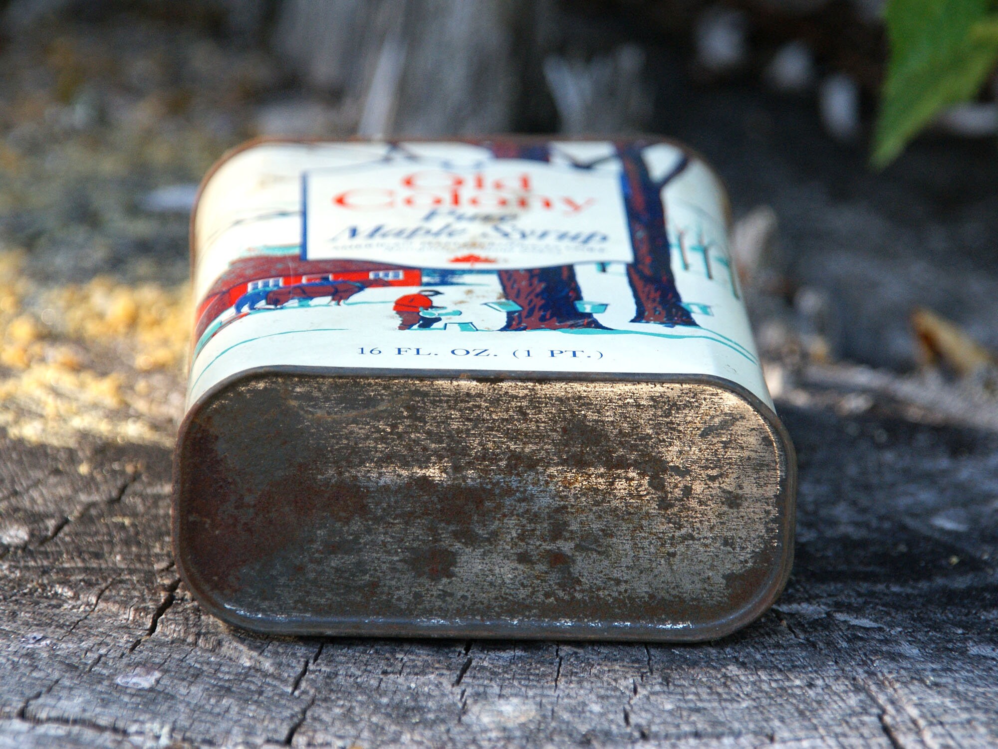 Rare Vintage 1950's Old Colony Pure Maple Syrup Tin Can Newport VT, Sap