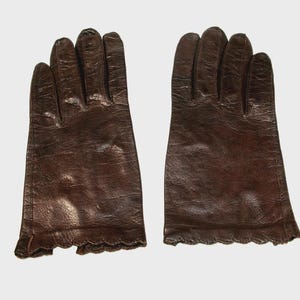 1960s Womens Italian Leather Gloves, Vintage Washable Ladies Kid Gloves Brown, MCM Wrist Wristlet Size 6, Made in Italy, Gift For Her