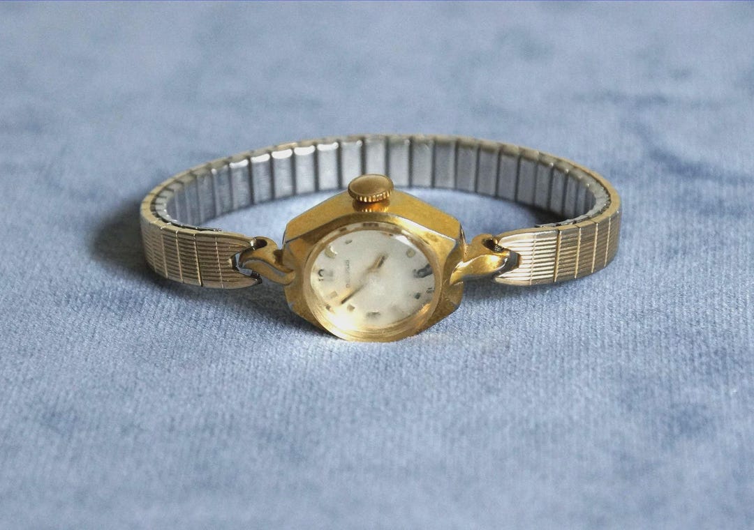 Vintage 1950s 14K Gold Plated Benrus Ladies Watch, Speidel Band