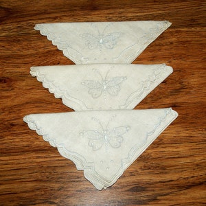Unused Vintage Linen Butterfly Cocktail Napkins Set of 3, Embroidered Scalloped Napkins Butterflies, 1950&#39;s Beige Table Linens, Gift For Her