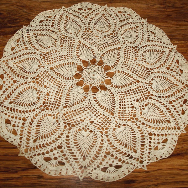 Vintage Hand Crocheted Beige Doily, Beautiful Pineapple Pattern 1950's Mid Century Ecru Doily, 14-1/4 Inch Round Doily, Table Decor, Gift