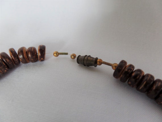Vintage 30" Wood-Look Bead Necklace, Barrel Screw… - image 5