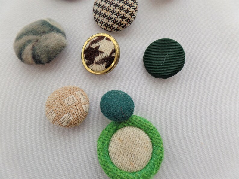 Fabric Covered Button Lot Nine Misc Colors /& Sizes w Shanks Vintage Mixed Destash Woven Craft Green Blue Purple Houndstooth