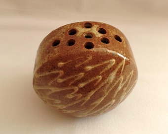 Jarrón con forma de rana y capullo de Lockbridge Pottery, firmado por el artista Diehl, gres, cerámica