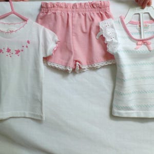 Vintage Size 2T Pink and White Toddler Girl&#39;s Tops and Shorts Set, Buster Brown, Health-tex 1980&#39;s