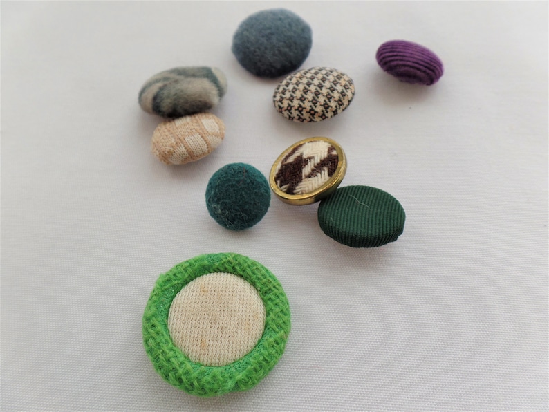 Fabric Covered Button Lot Nine Misc Colors /& Sizes w Shanks Vintage Mixed Destash Woven Craft Green Blue Purple Houndstooth
