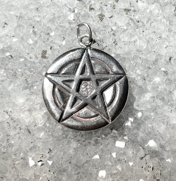 Pentagram Disk - image 1