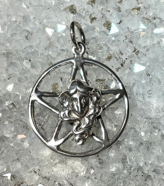 Goddess Pentagram - image 1